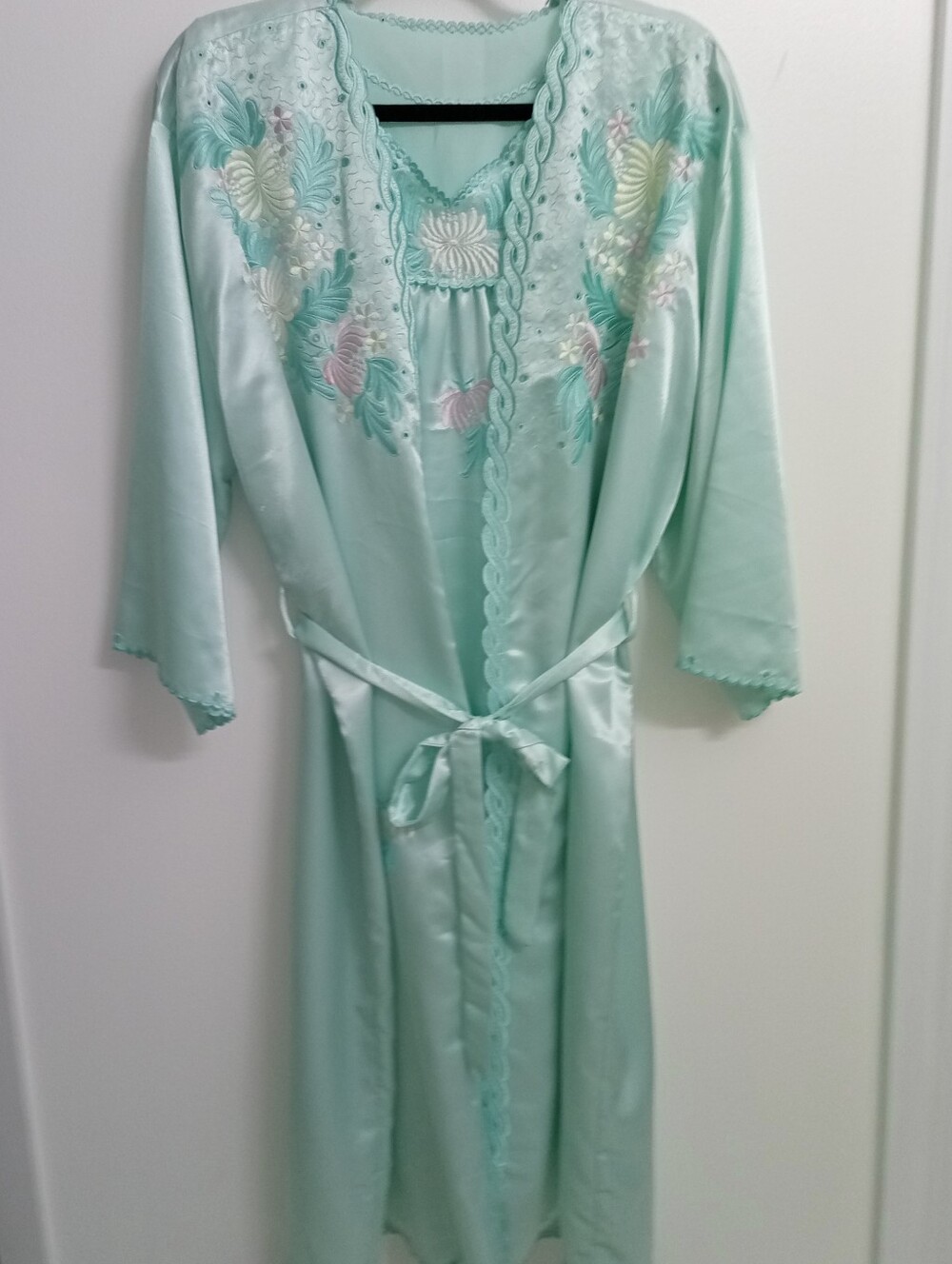 Vintage Robe/Chemise set